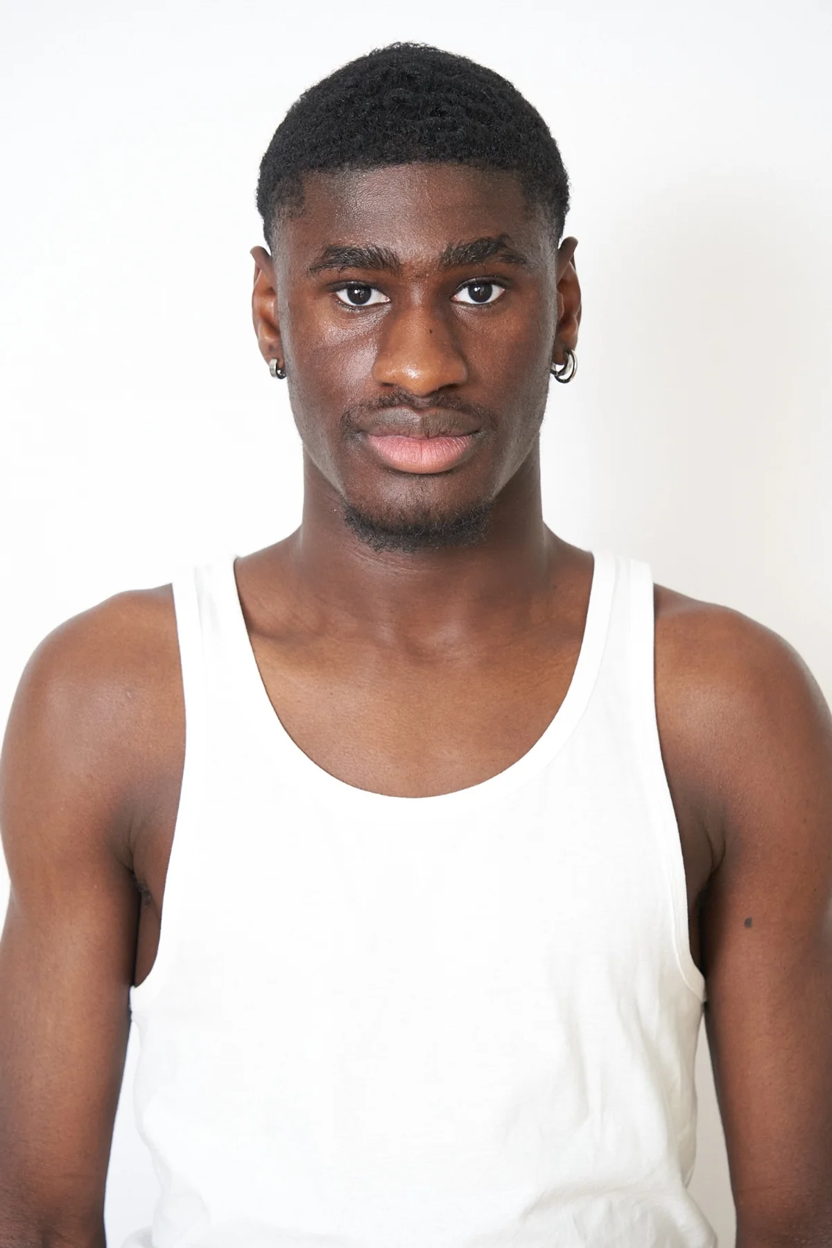 Face : photo brute