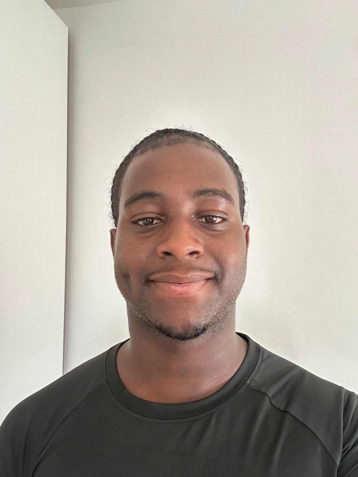 Sourire : photo brute